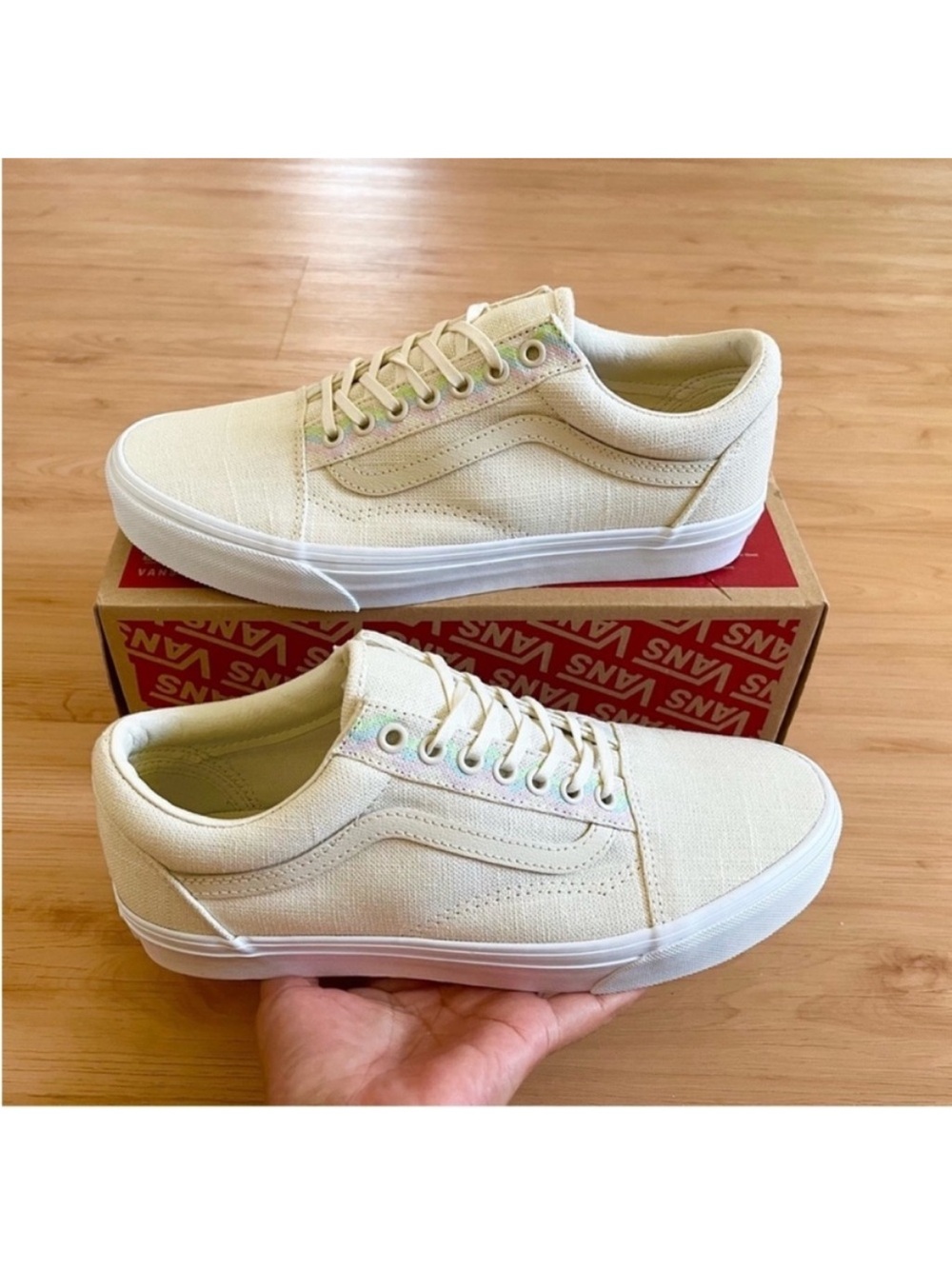 Vans Old Skool Hemp linen
Women Size 10.0 US Mens 8.5 US